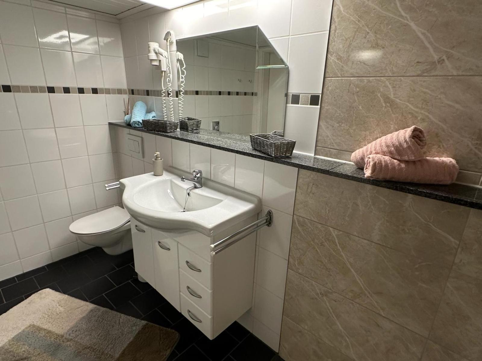 Christels Ferienwohnung 1 In Thale Mit Sonnenterrasse Und Grill Dış mekan fotoğraf