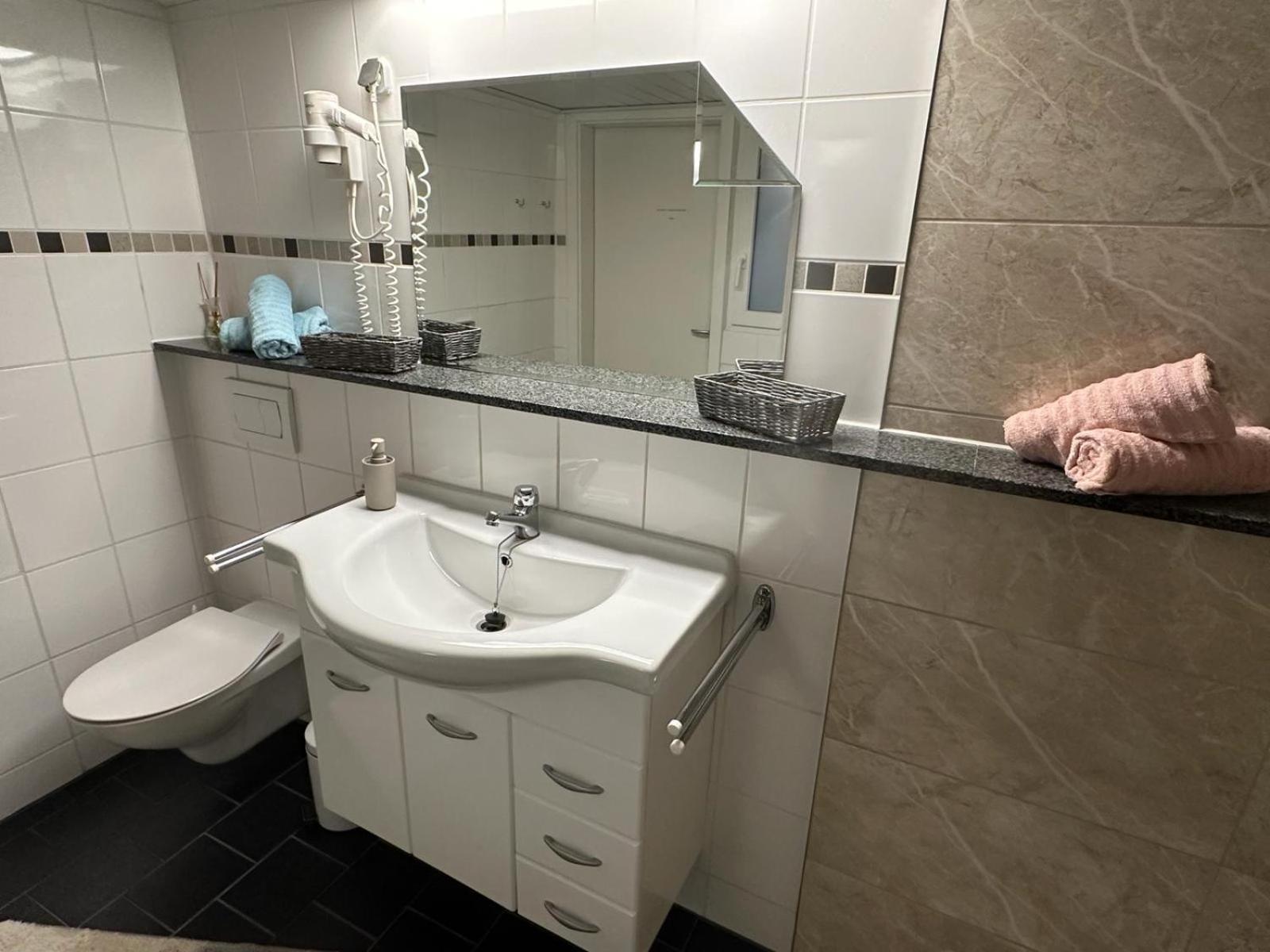 Christels Ferienwohnung 1 In Thale Mit Sonnenterrasse Und Grill Dış mekan fotoğraf